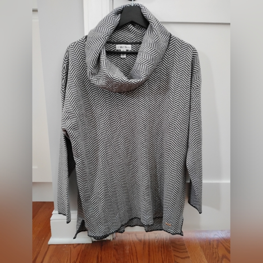 Women's Sweater NWOT LARGE